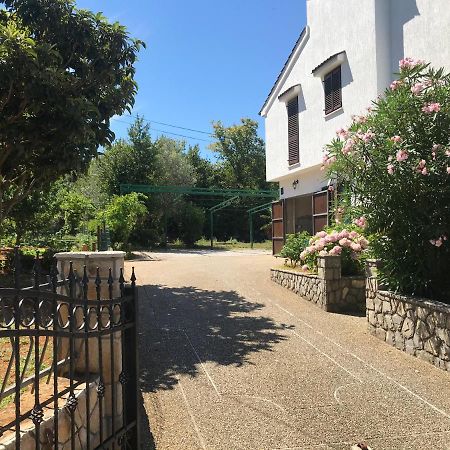 Draga Rooms Njivice Εξωτερικό φωτογραφία