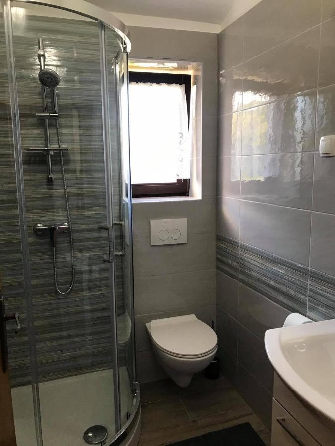 Draga Rooms Njivice Εξωτερικό φωτογραφία