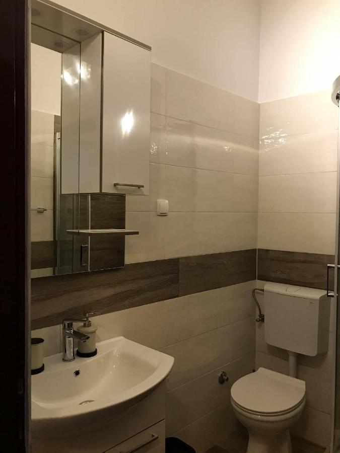 Draga Rooms Njivice Εξωτερικό φωτογραφία