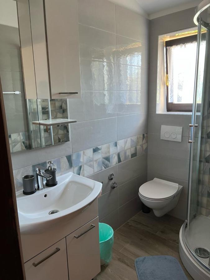 Draga Rooms Njivice Εξωτερικό φωτογραφία