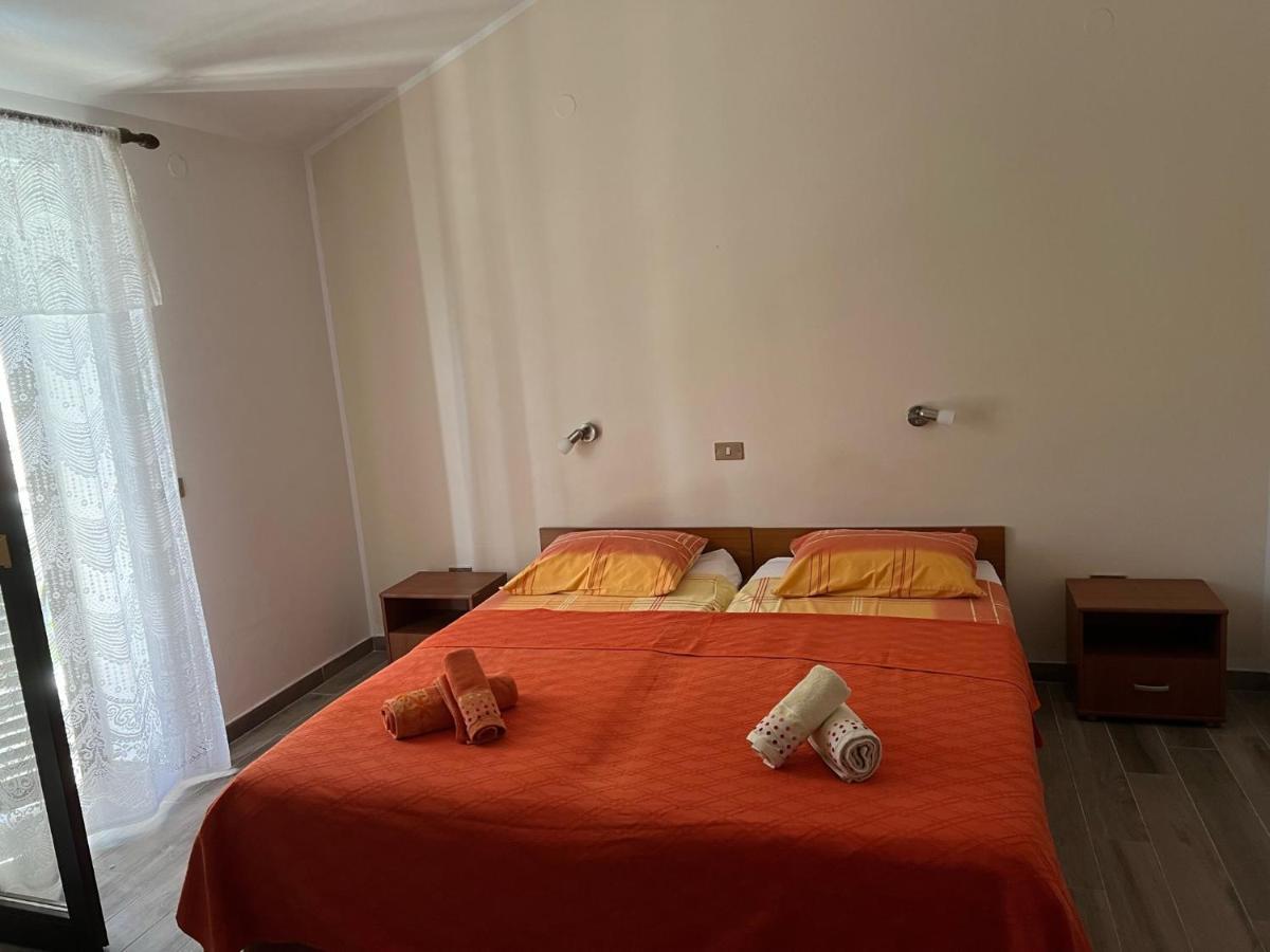 Draga Rooms Njivice Εξωτερικό φωτογραφία