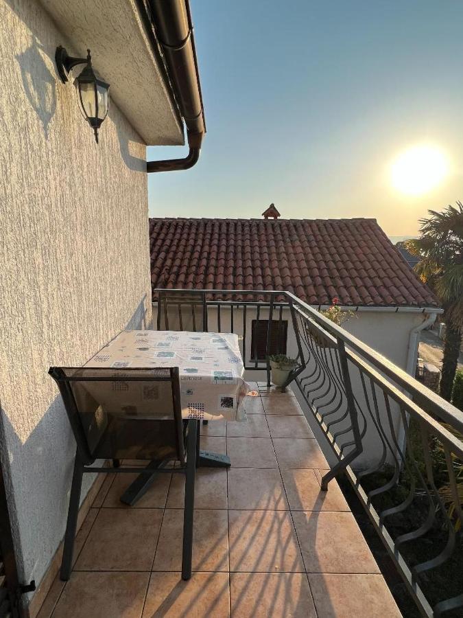 Draga Rooms Njivice Εξωτερικό φωτογραφία